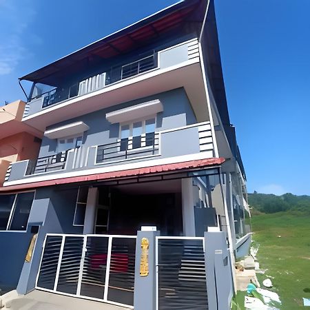 Cloudy Adobe Villa Madikeri Kültér fotó
