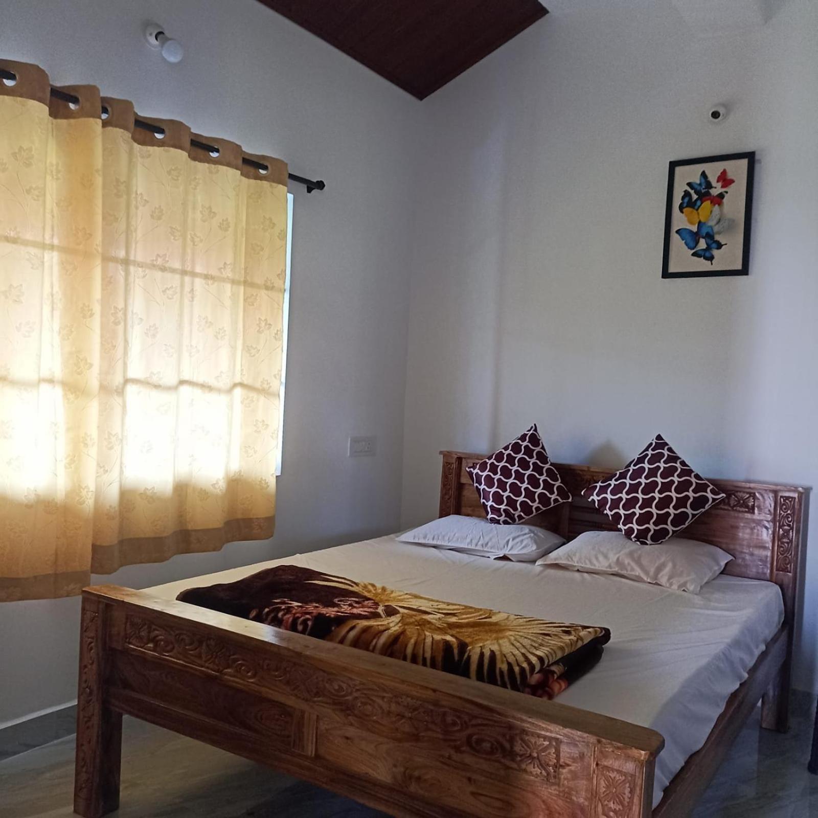 Cloudy Adobe Villa Madikeri Kültér fotó